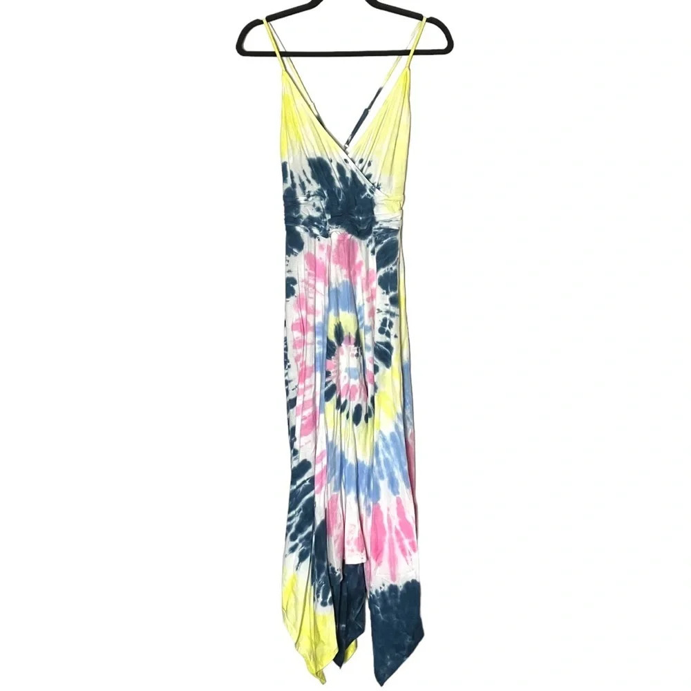 525 America Revolve Tie Dye Handkerchief Hem Maxi Dress‎ size Medium